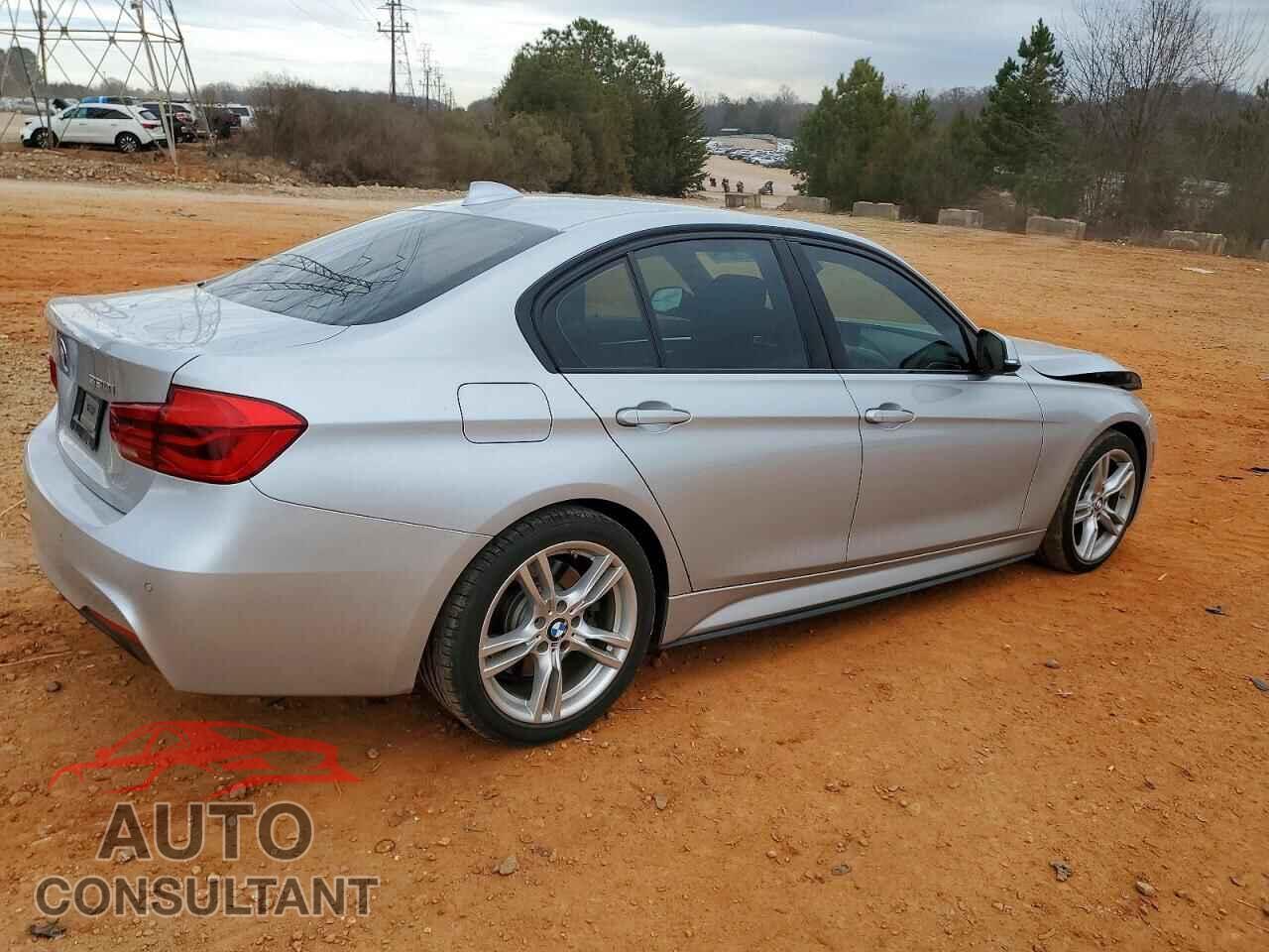 BMW 3 SERIES 2018 - WBA8B9C59JEE81878
