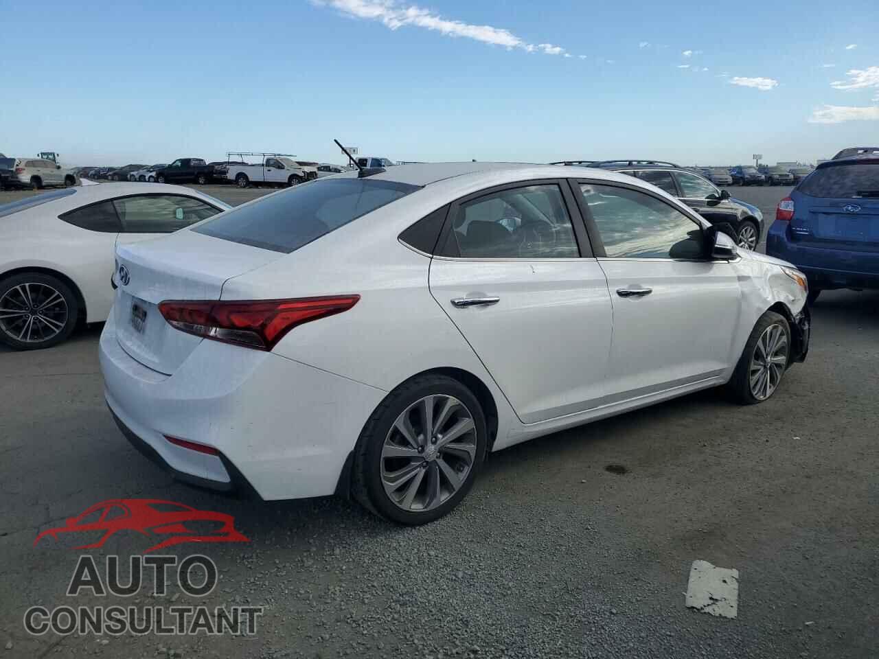 HYUNDAI ACCENT 2018 - 3KPC34A35JE018975