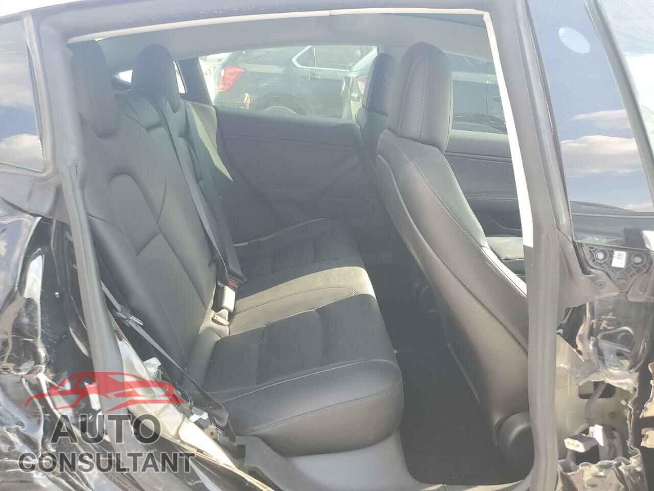 TESLA MODEL 3 2019 - 5YJ3E1EA7KF425774