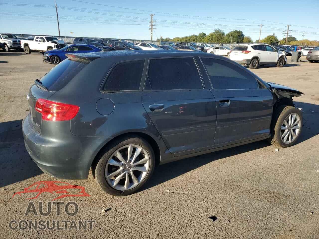 AUDI A3 2012 - WAUBEAFM8CA107495