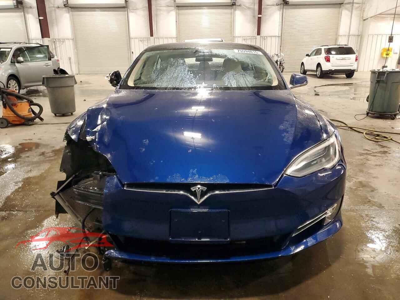 TESLA MODEL S 2018 - 5YJSA1E22JF245245