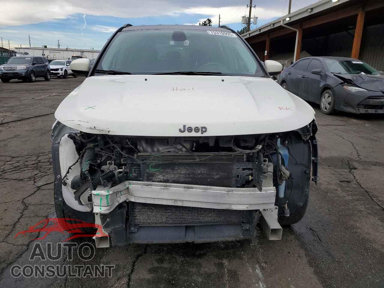 JEEP COMPASS 2018 - 3C4NJDBB3JT400809