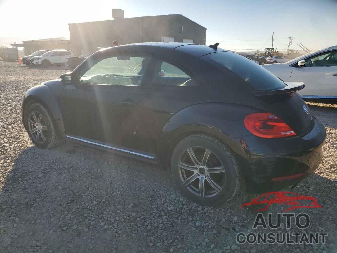 VOLKSWAGEN BEETLE 2012 - 3VWVA7AT5CM628848