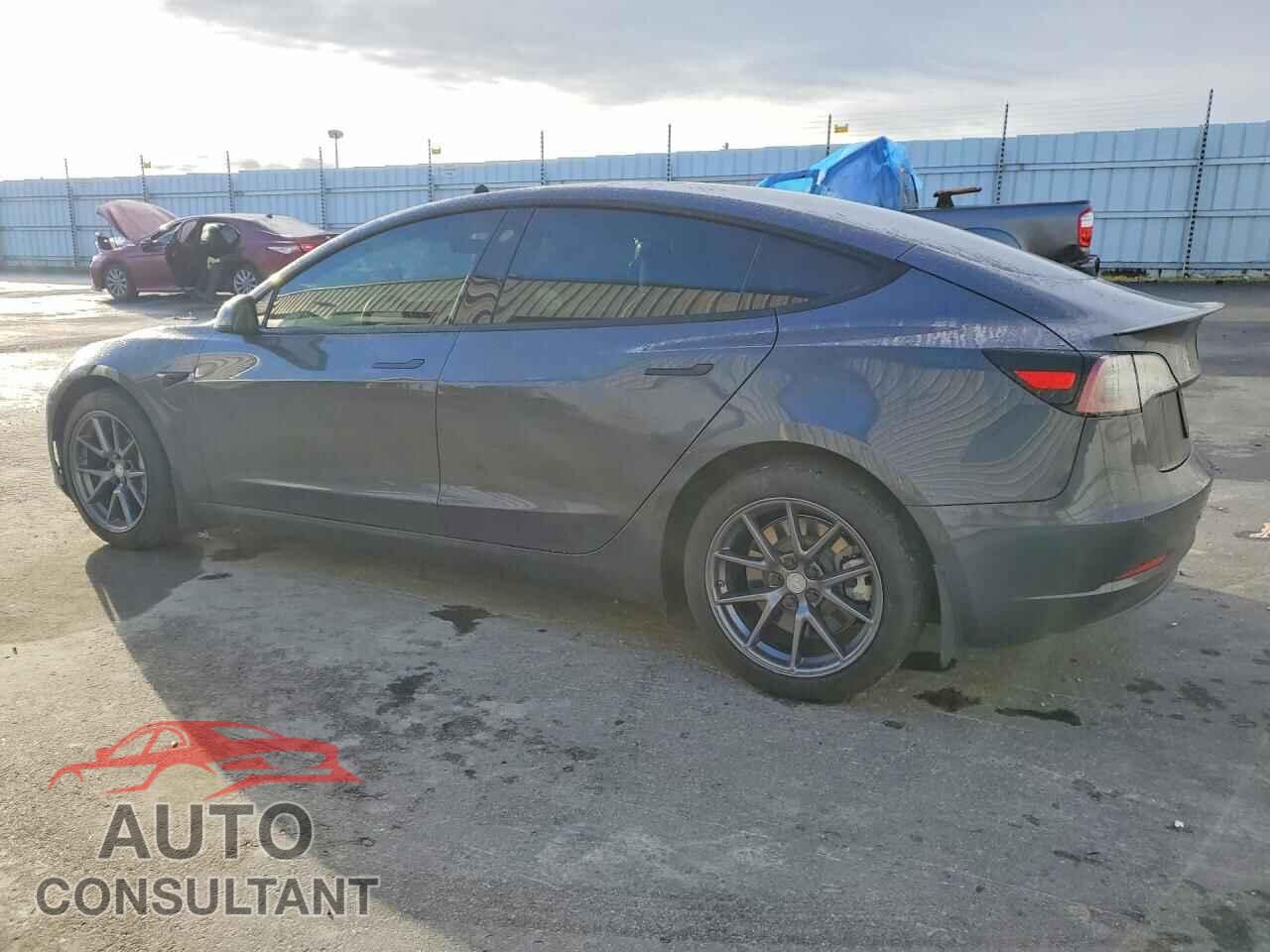 TESLA MODEL 3 2022 - 5YJ3E1EB7NF123852
