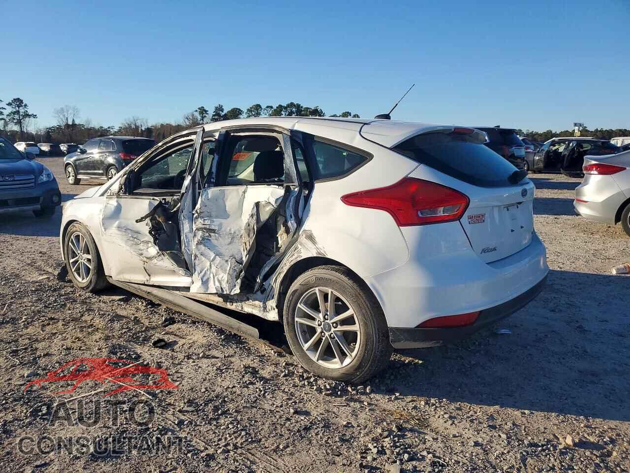 FORD FOCUS 2018 - 1FADP3K28JL295111