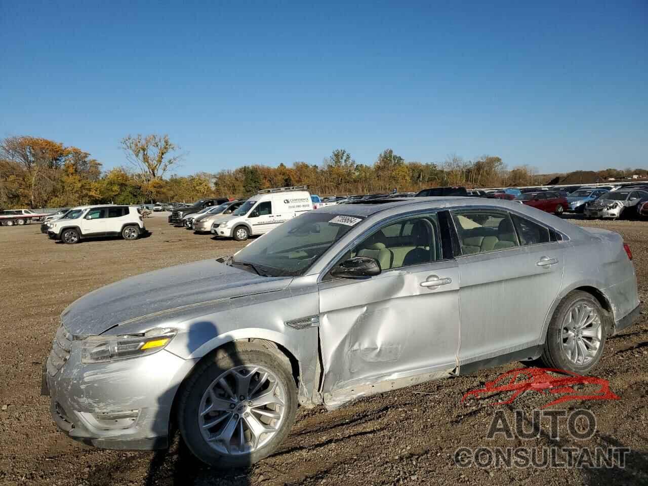 FORD TAURUS 2018 - 1FAHP2F80JG110259