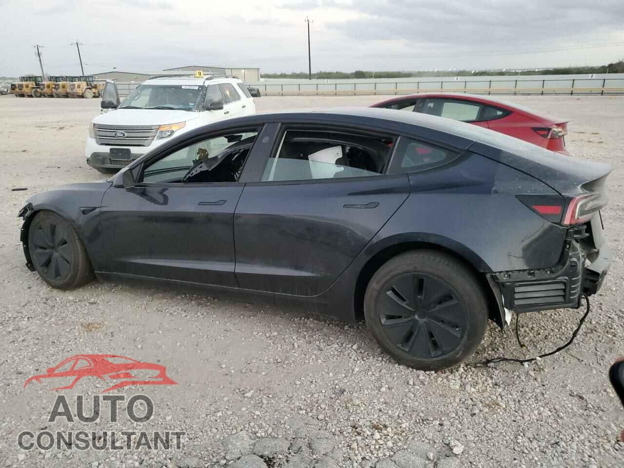 TESLA MODEL 3 2024 - 5YJ3E1EA1RF740161