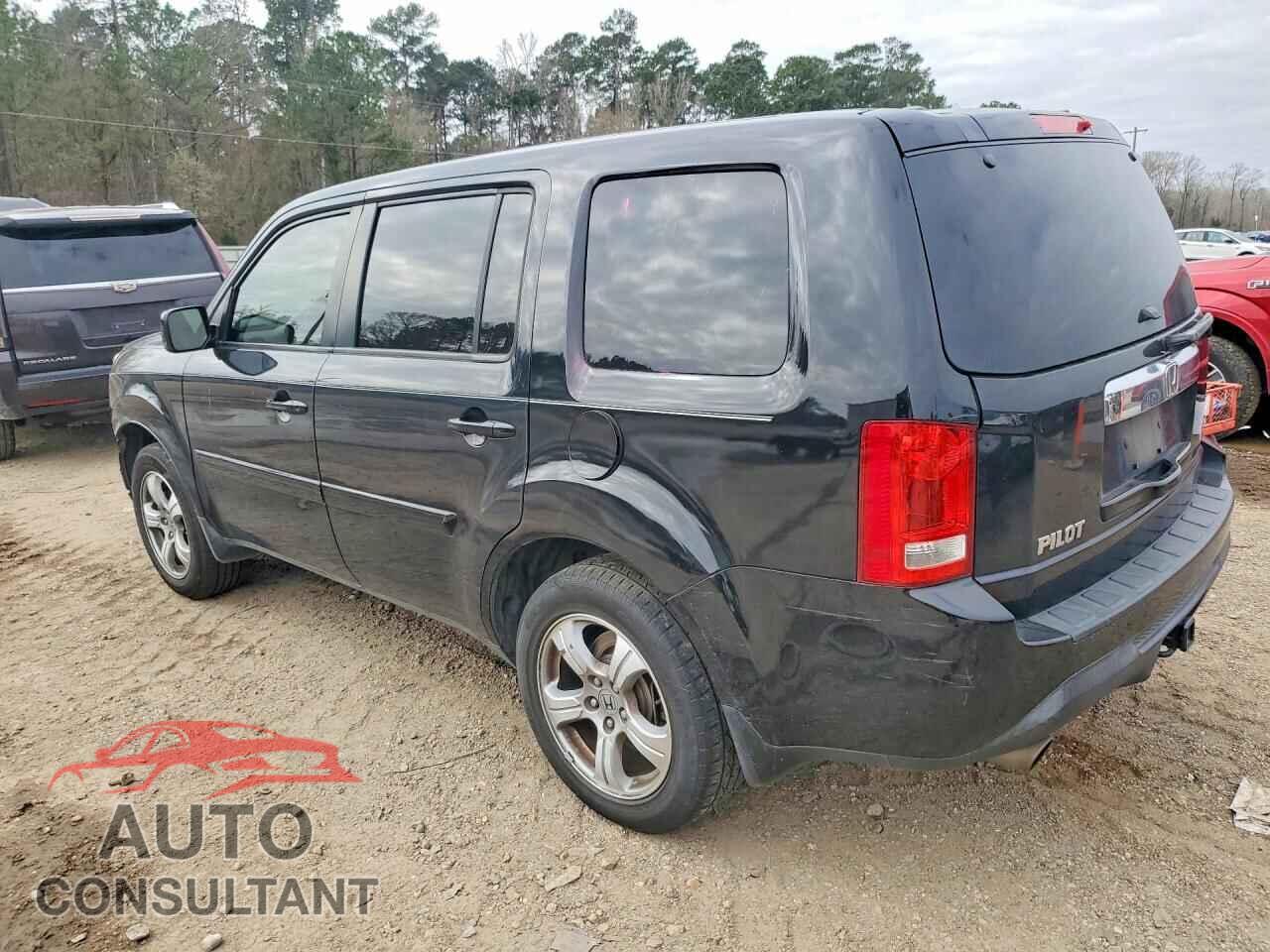 HONDA PILOT 2015 - 5FNYF3H50FB010508