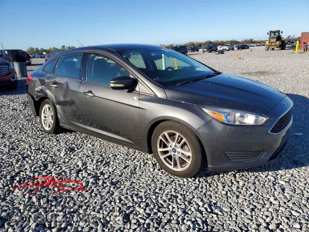 FORD FOCUS 2017 - 1FADP3F21HL317860