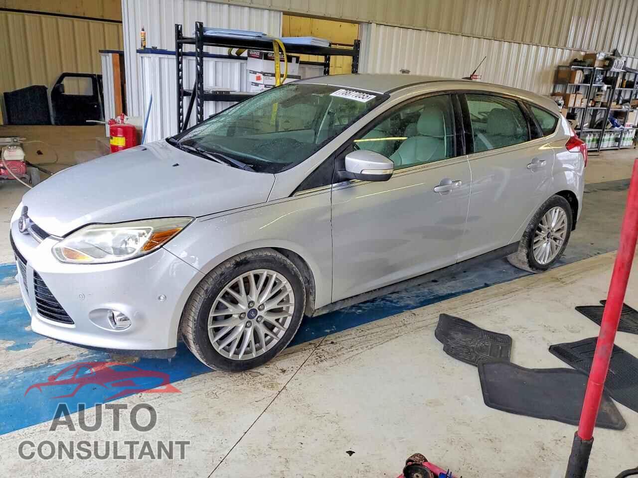FORD FOCUS 2012 - 1FAHP3M27CL413487