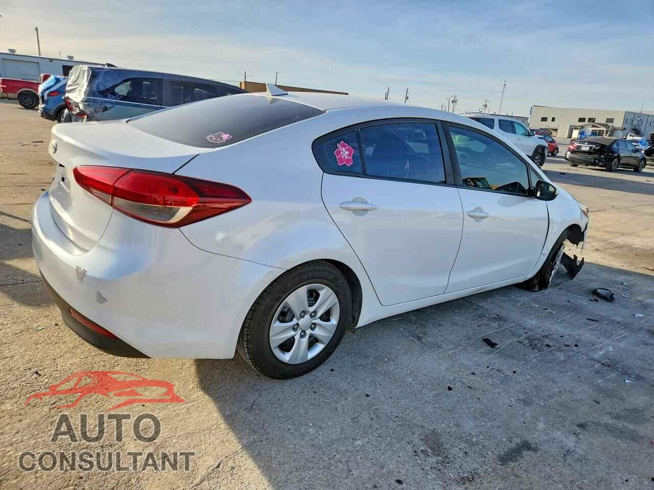 KIA FORTE 2017 - 3KPFL4A70HE014696