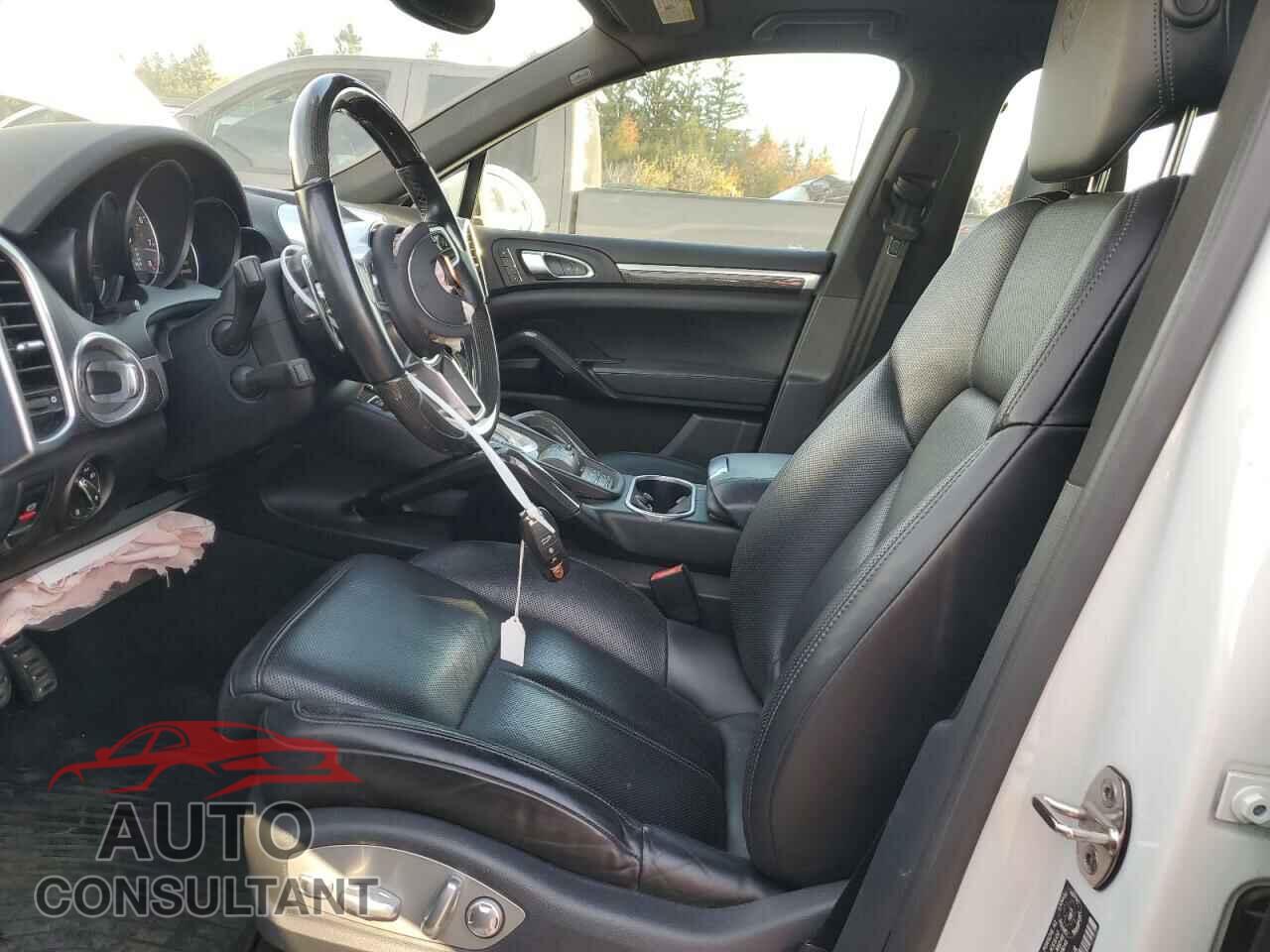 PORSCHE CAYENNE 2017 - WP1AE2A28HLA74518