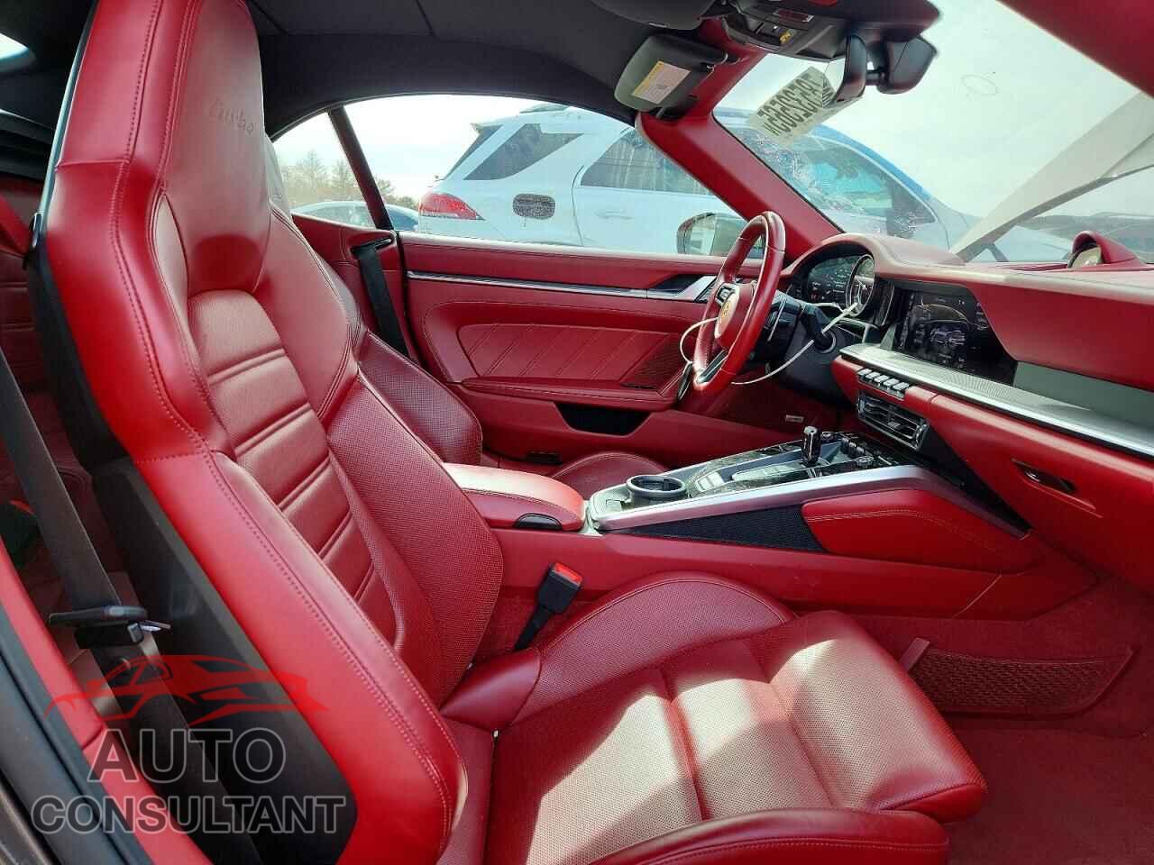 PORSCHE 911 2021 - WP0CD2A95MS263718