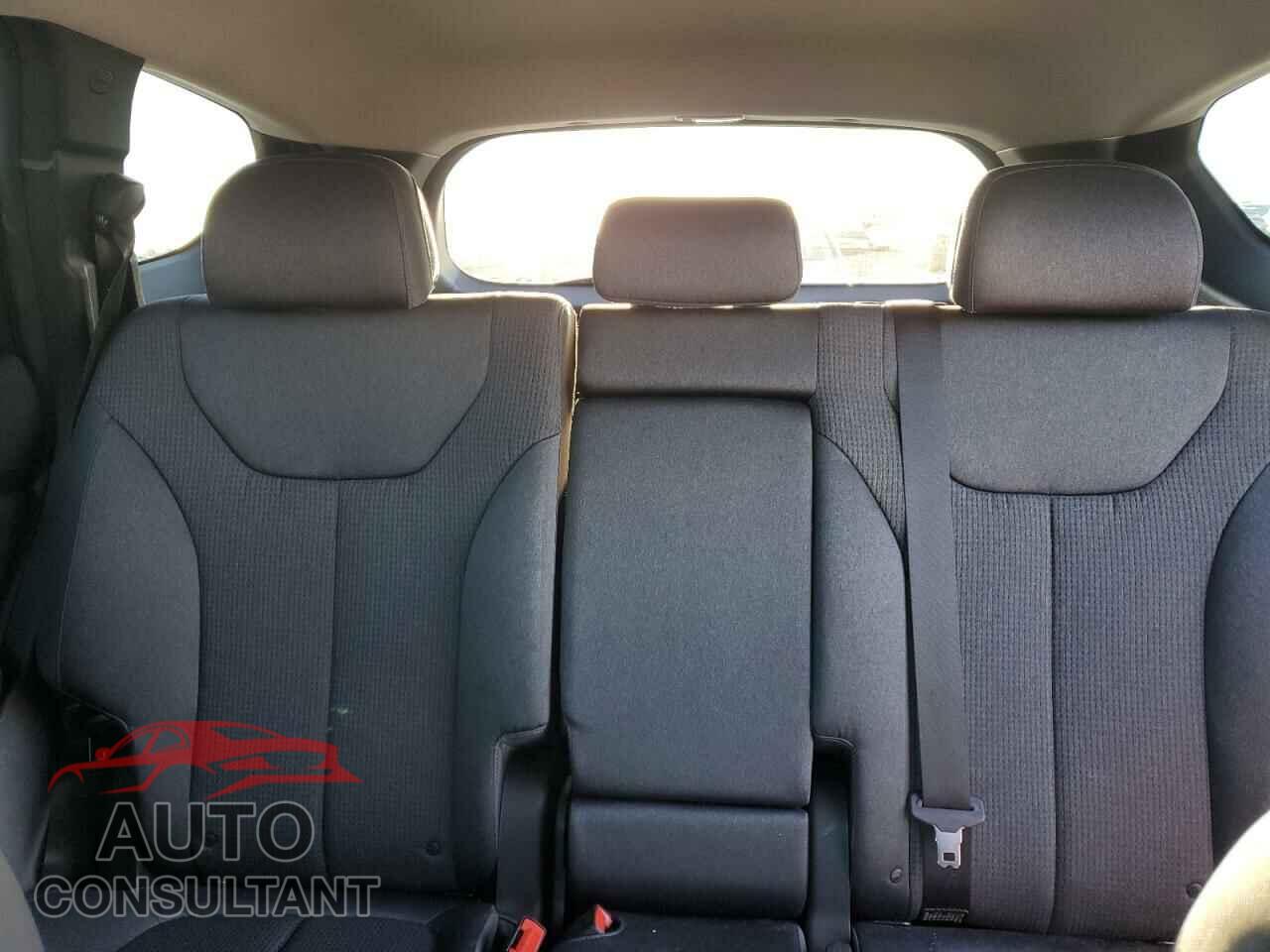 HYUNDAI SANTA FE 2023 - 5NMS14AJ7PH499491