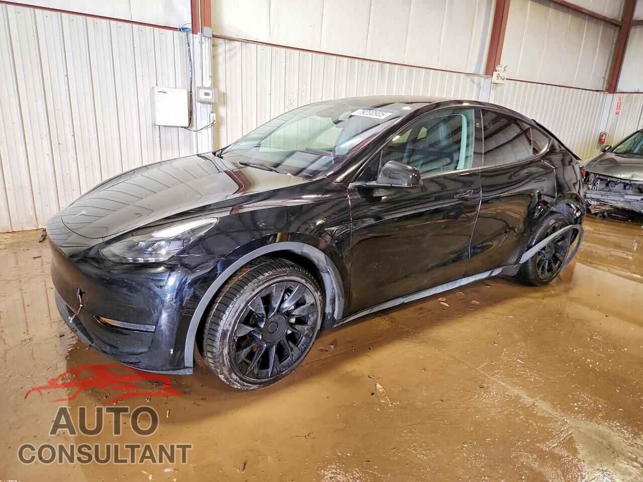 TESLA MODEL Y 2023 - 7SAYGAEEXPF831447