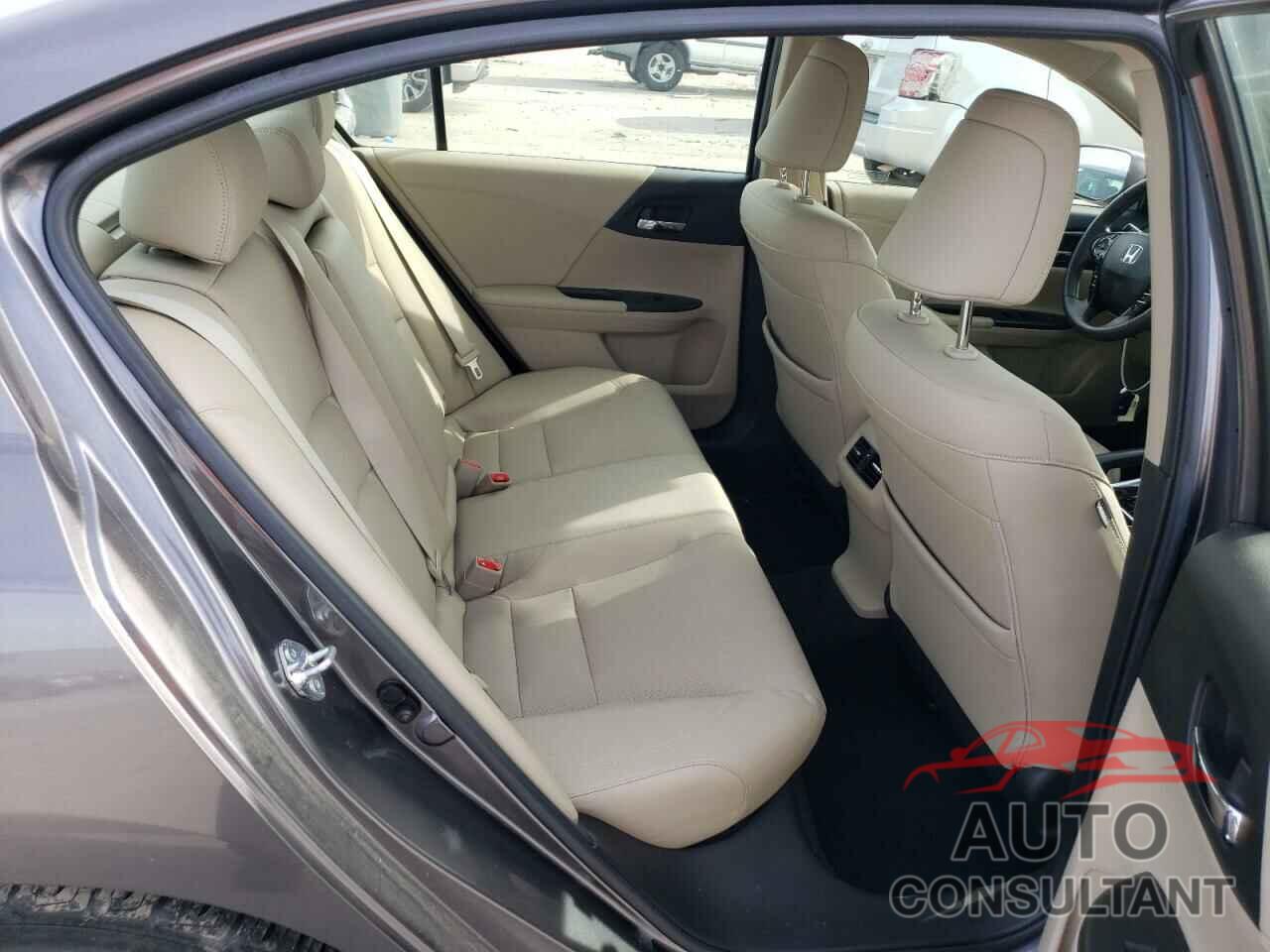 HONDA ACCORD 2017 - JHMCR6F52HC019327