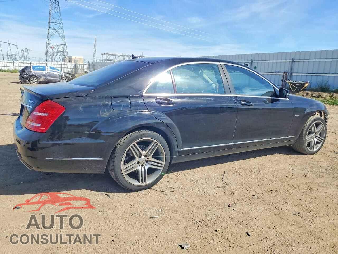 MERCEDES-BENZ S 2012 - WDDNG7DB2CA428596