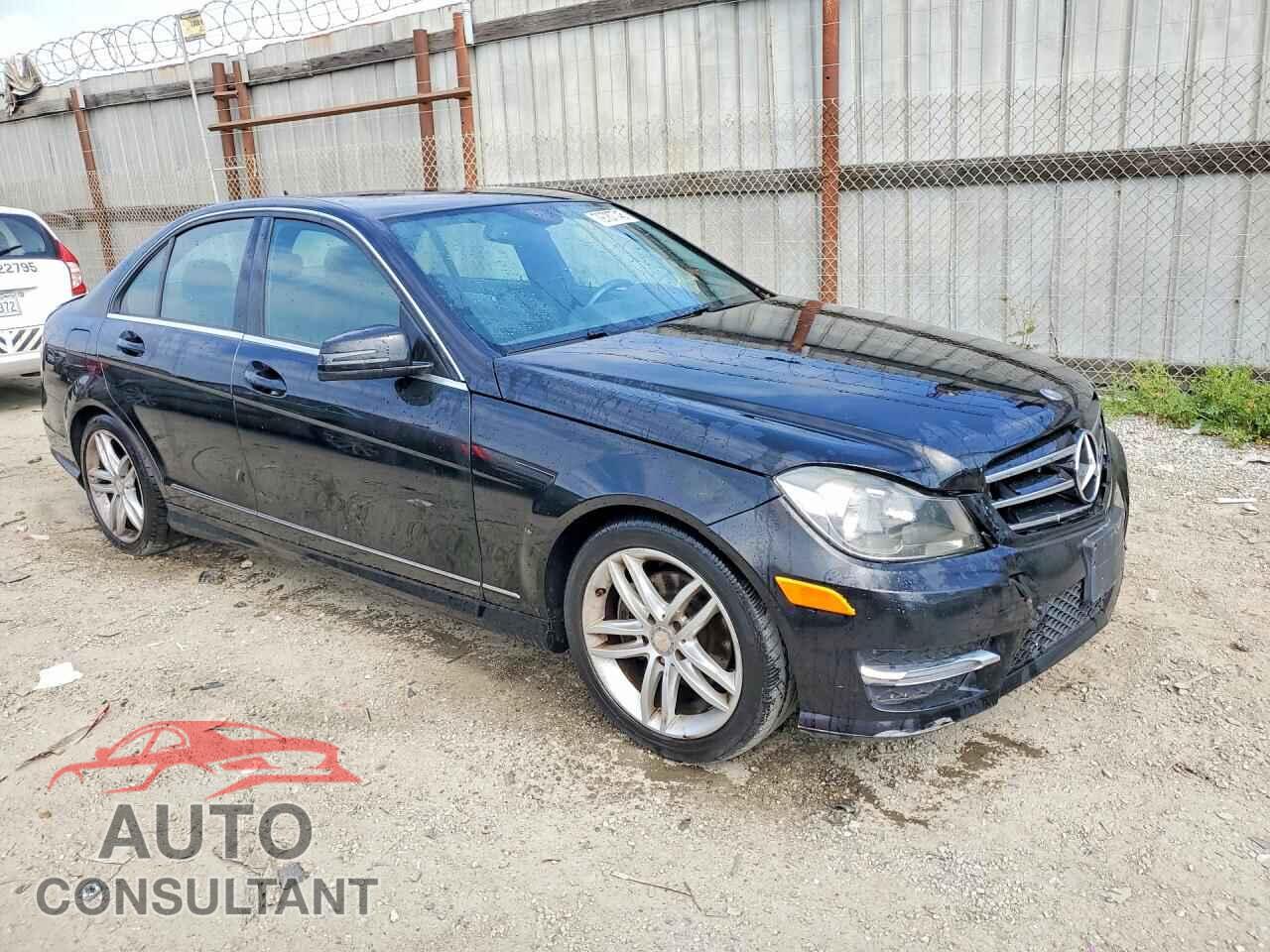 MERCEDES-BENZ C-CLASS 2014 - WDDGF4HB6EA961610