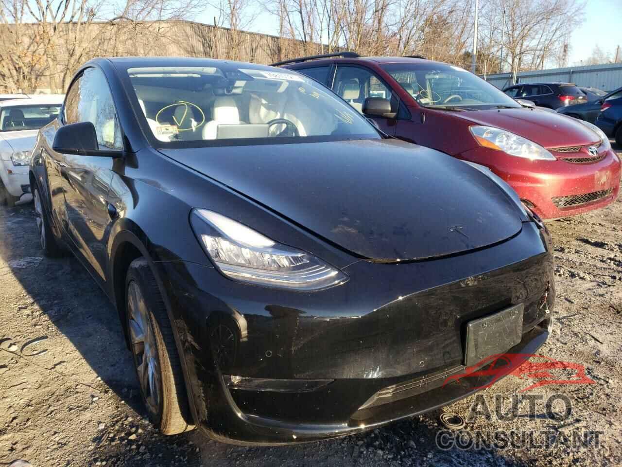 TESLA MODEL Y 2021 - 5YJYGDEE4MF186787