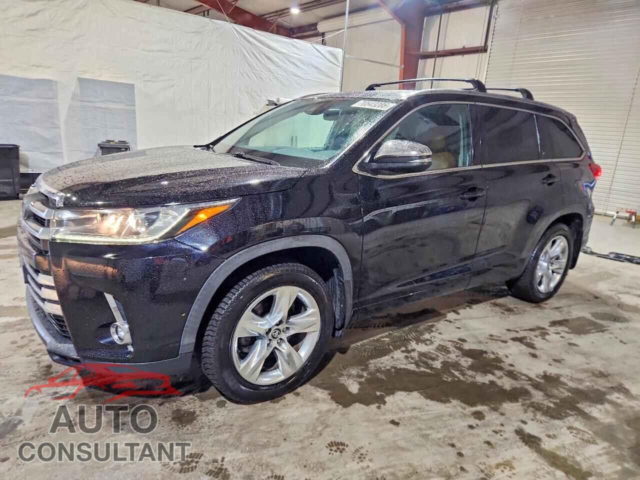 TOYOTA HIGHLANDER 2019 - 5TDDZRFH0KS972741