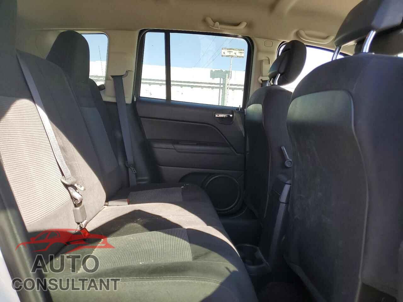 JEEP COMPASS 2015 - 1C4NJCBA9FD427480