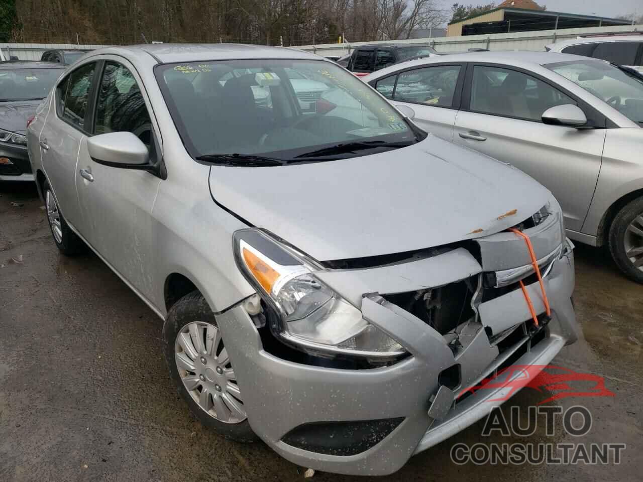 NISSAN VERSA 2018 - 3N1CN7AP8JL885297