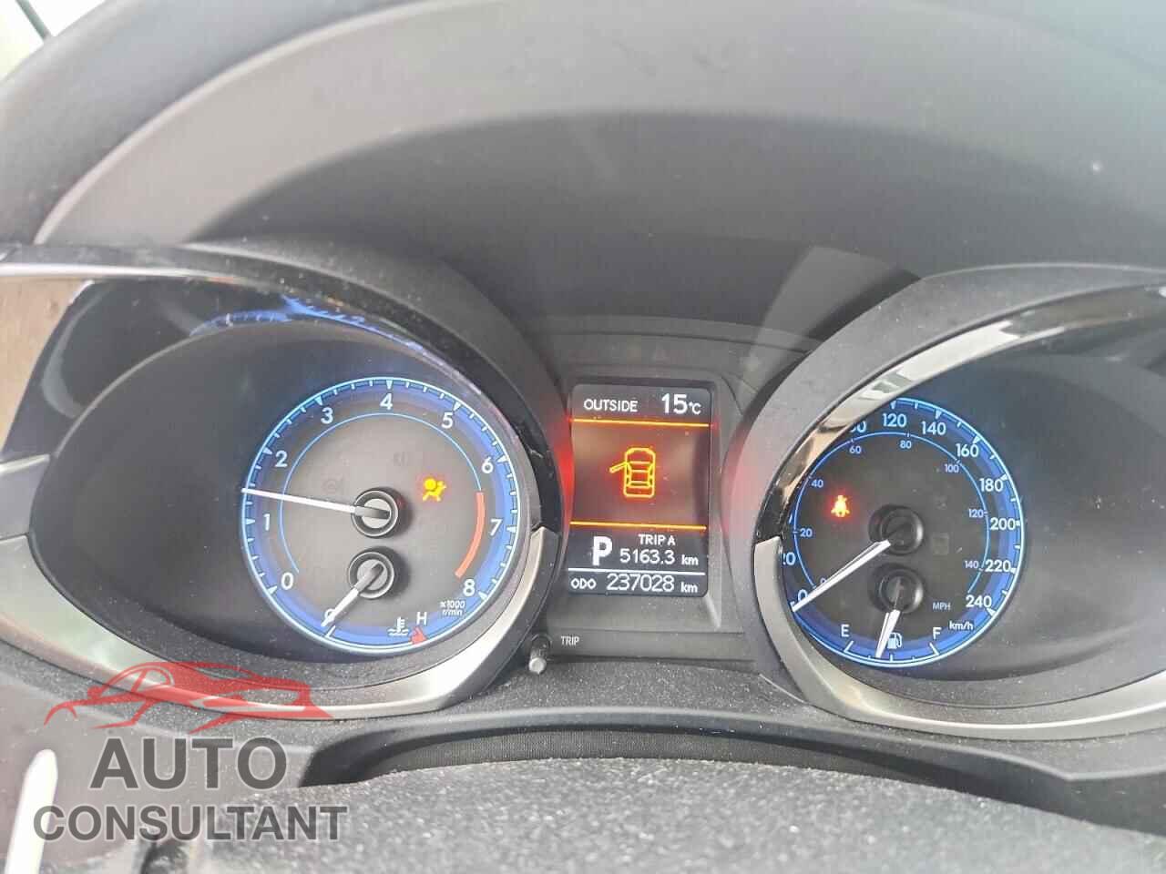 TOYOTA COROLLA 2014 - 2T1BURHE8EC072014