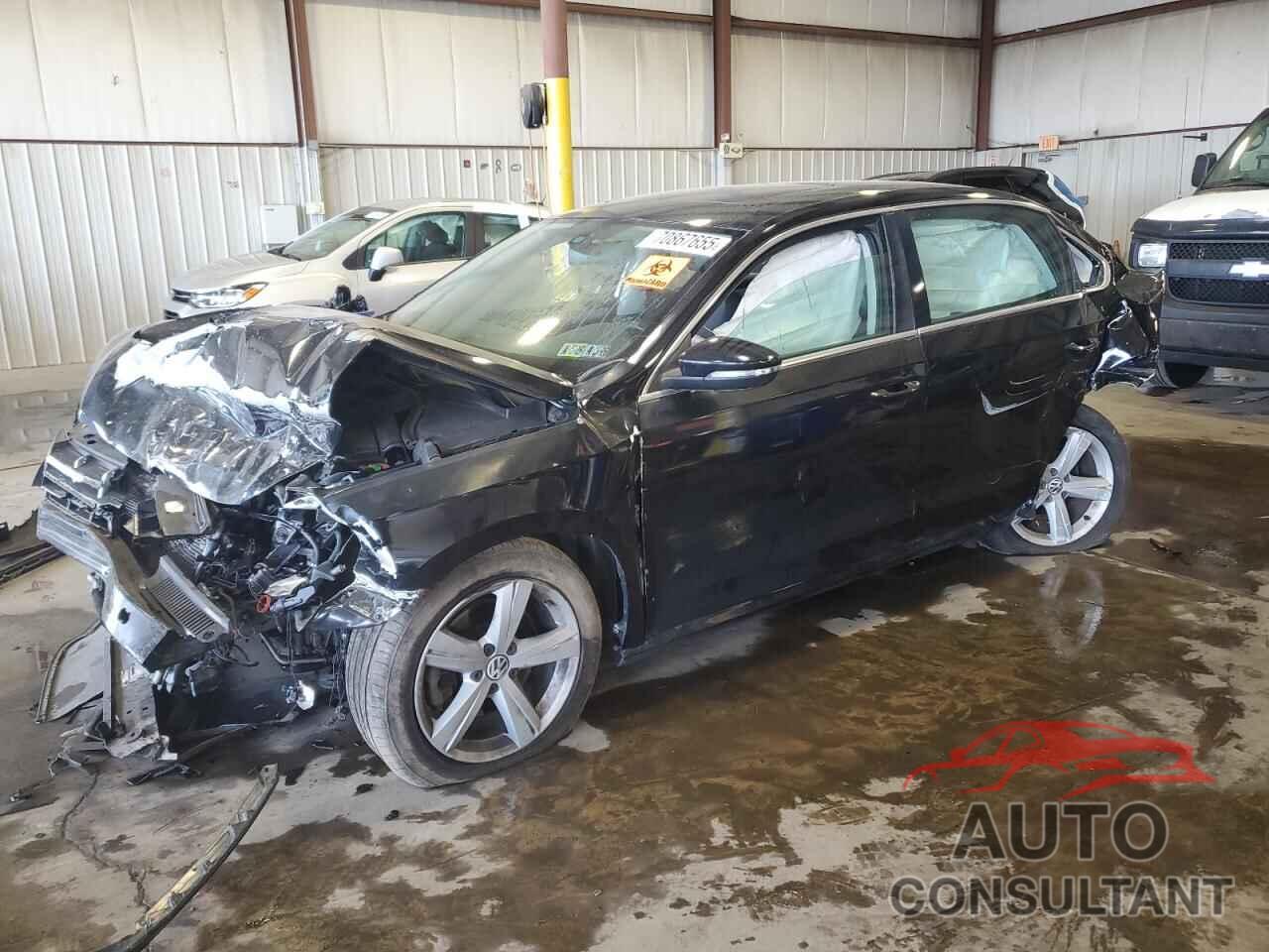VOLKSWAGEN PASSAT 2012 - 1VWBP7A35CC007306