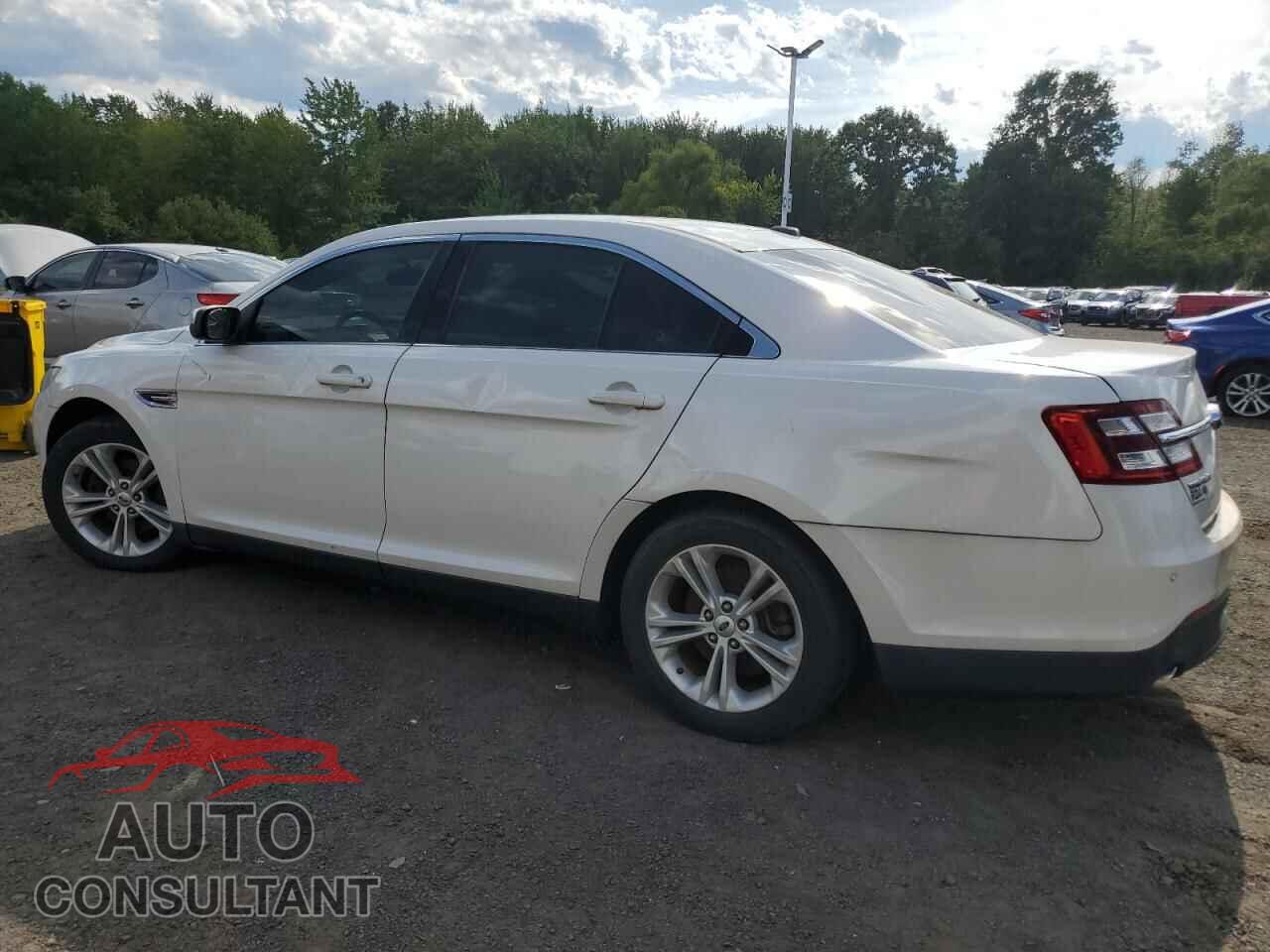 FORD TAURUS 2014 - 1FAHP2H82EG135974