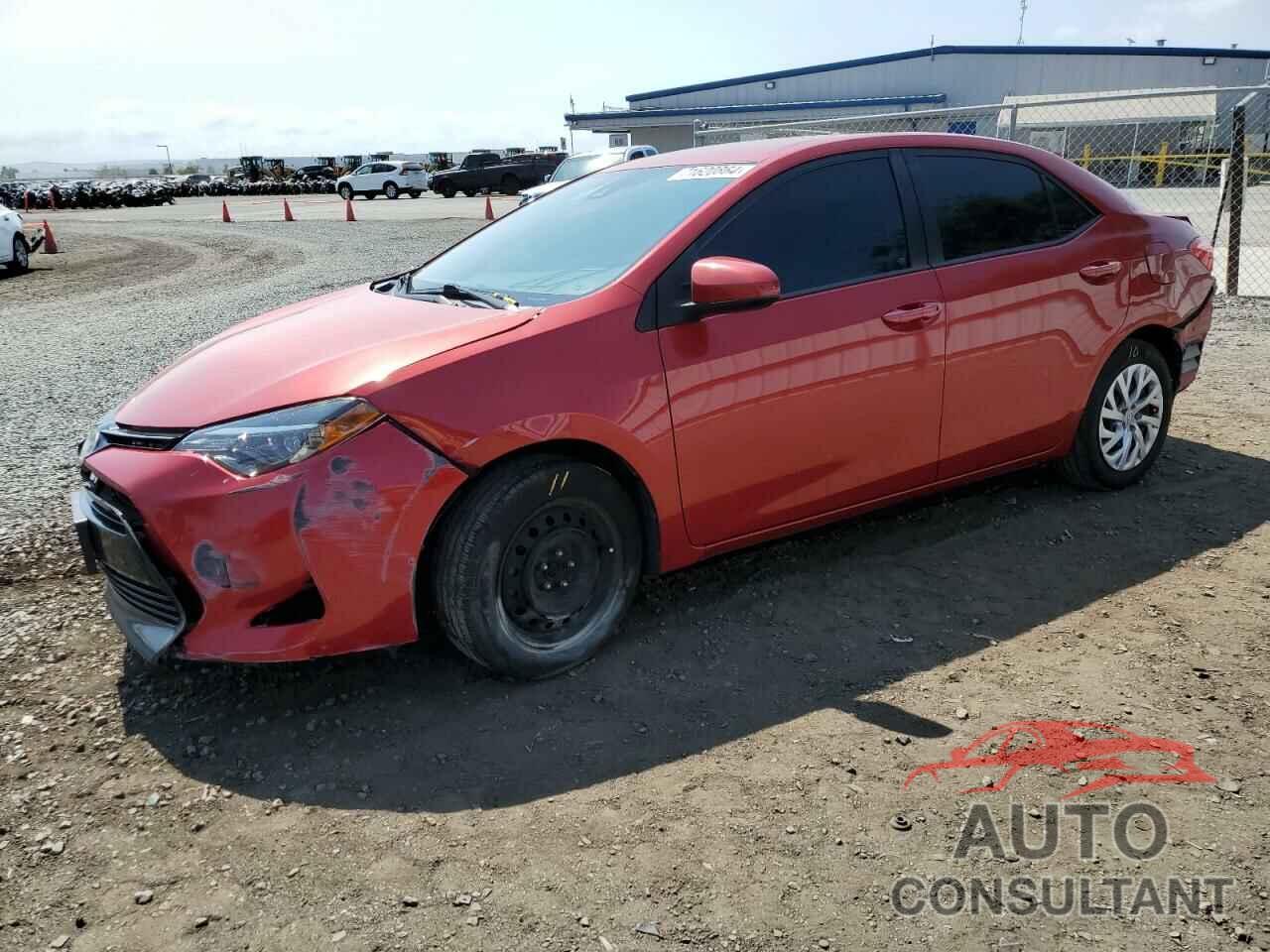 TOYOTA COROLLA 2018 - 5YFBURHE9JP747640