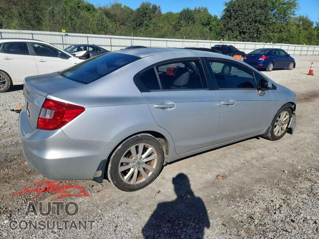 HONDA CIVIC 2012 - 2HGFB2F99CH541460