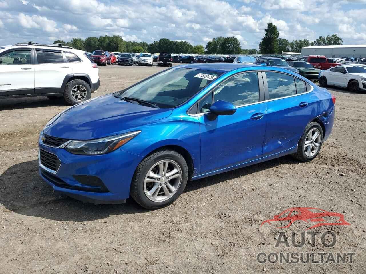 CHEVROLET CRUZE 2018 - 1G1BE5SM9J7238647