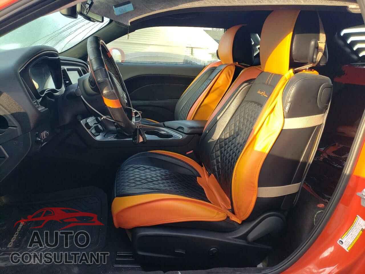 DODGE CHALLENGER 2018 - 2C3CDZGG2JH257137