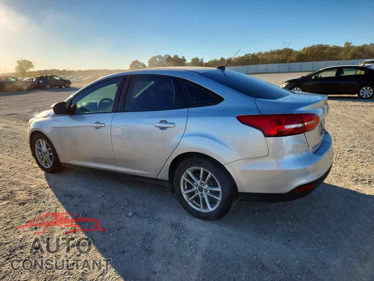 FORD FOCUS 2015 - 1FADP3F24FL289288