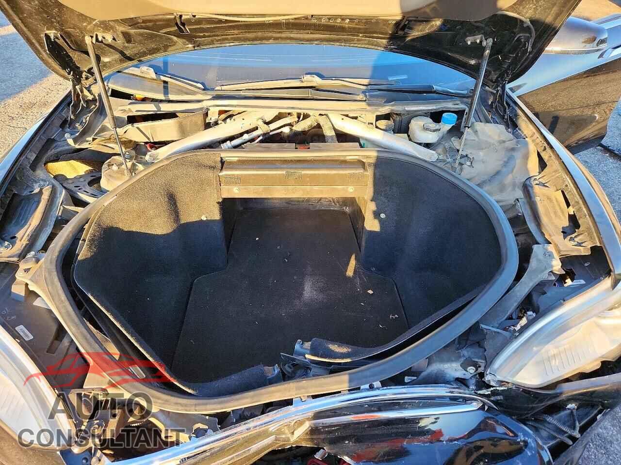 TESLA MODEL S 2014 - 5YJSA1H1XEFP57635