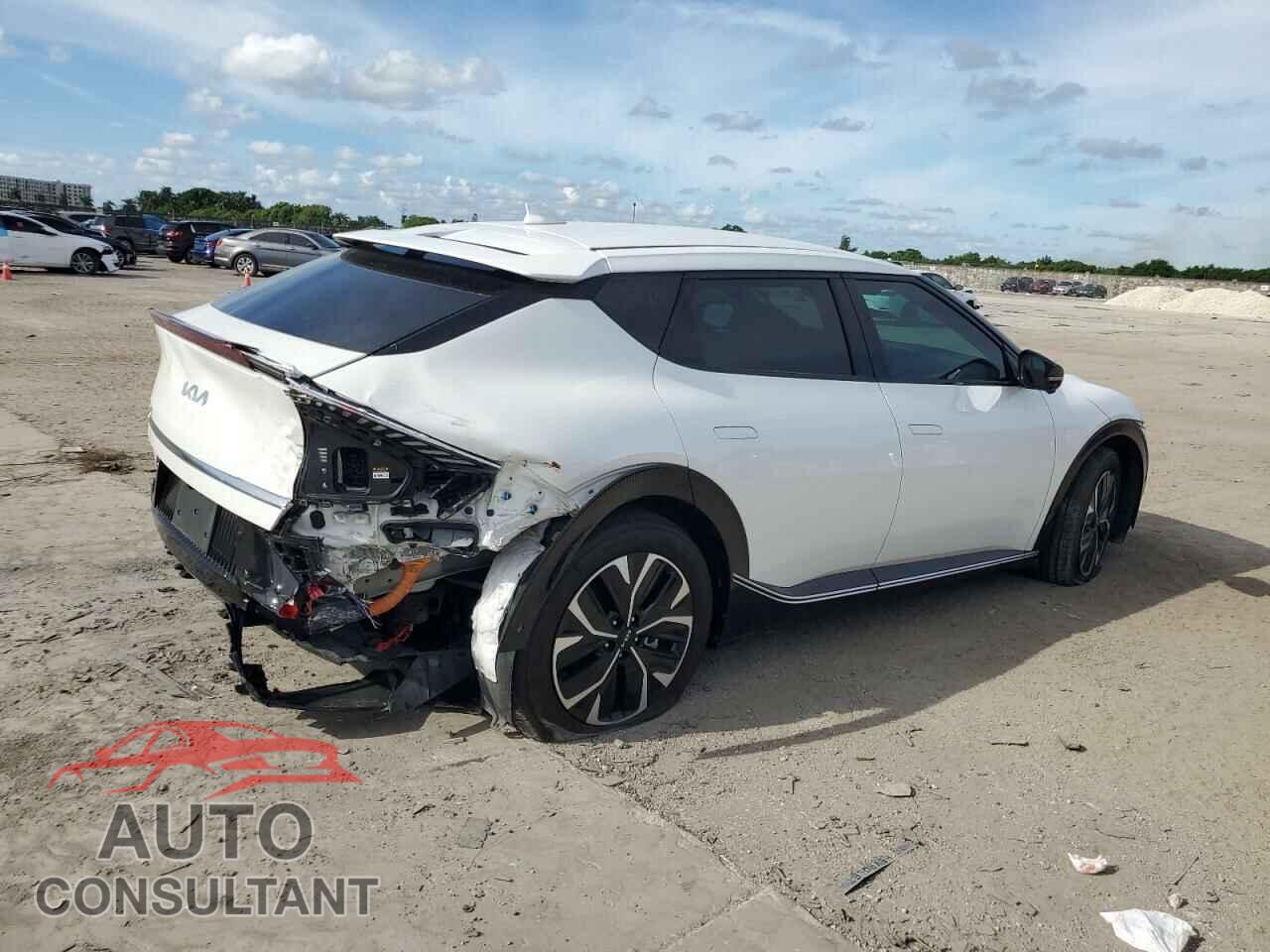KIA EV6 LIGHT 2022 - KNDC3DLC9N5084122