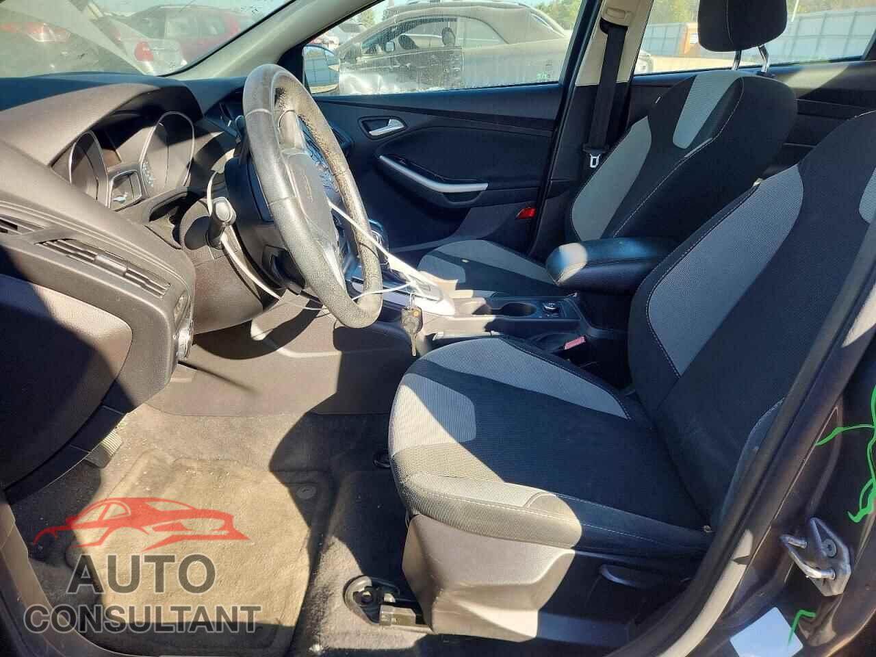 FORD FOCUS 2012 - 1FAHP3F20CL335972