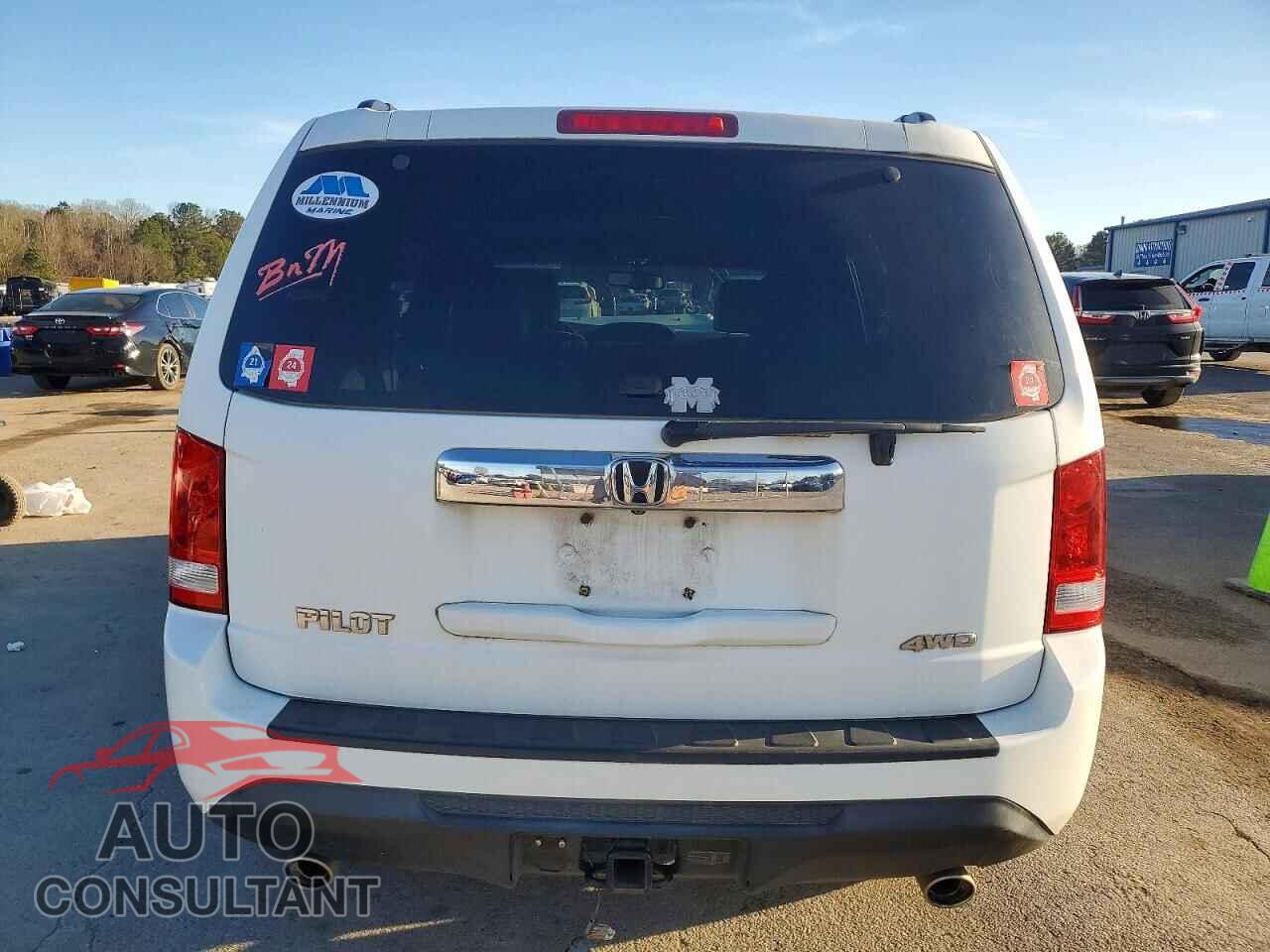 HONDA PILOT 2012 - 5FNYF4H74CB005248