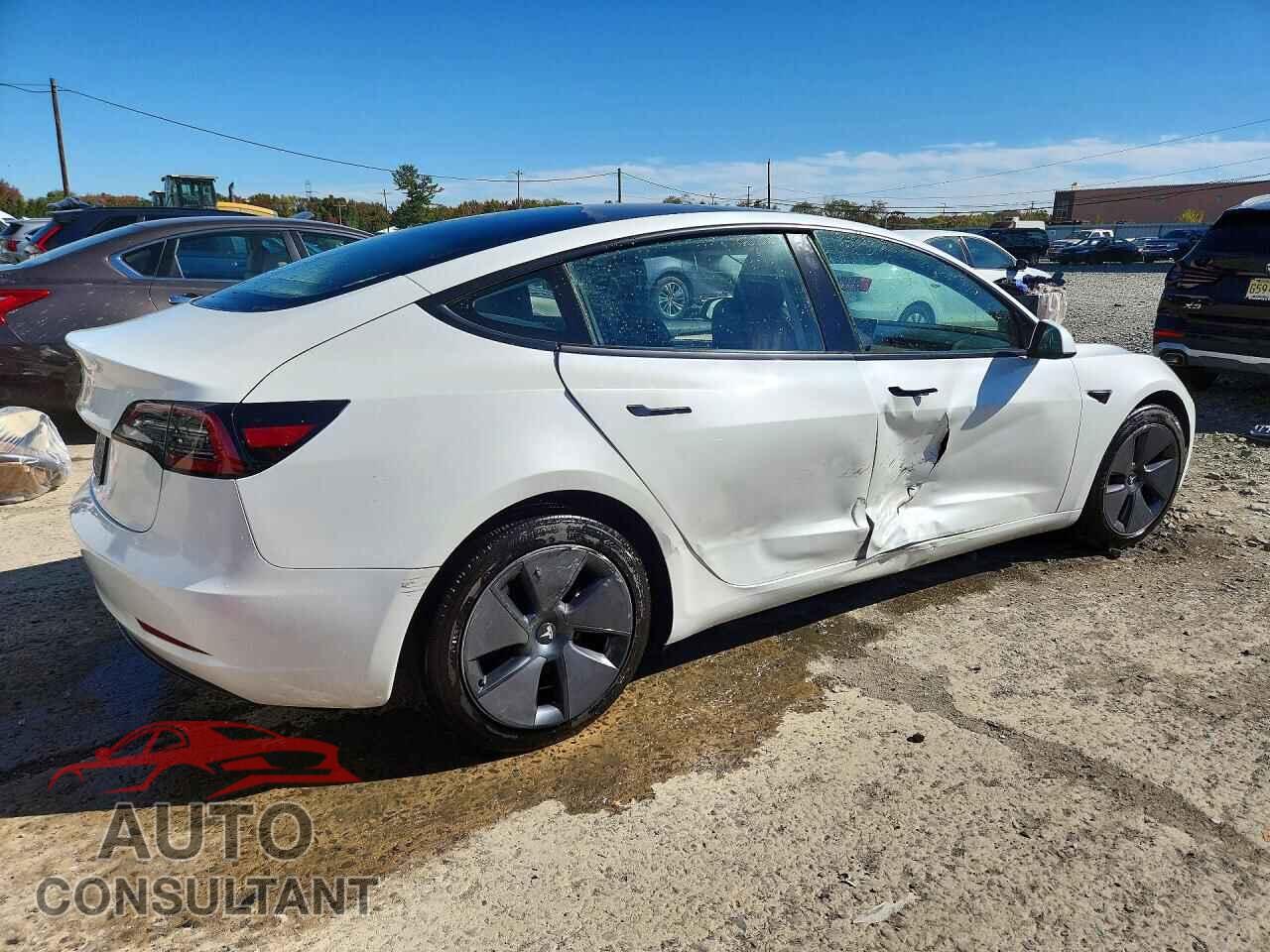 TESLA MODEL 3 2023 - 5YJ3E1EAXPF640895