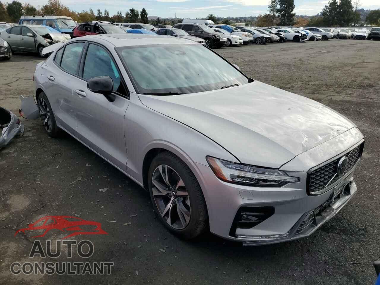 VOLVO S60 CORE 2023 - 7JRL12TV5PG244436