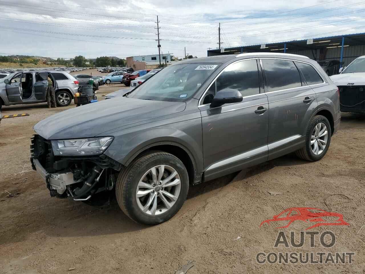 AUDI Q7 2019 - WA1LHAF76KD033820