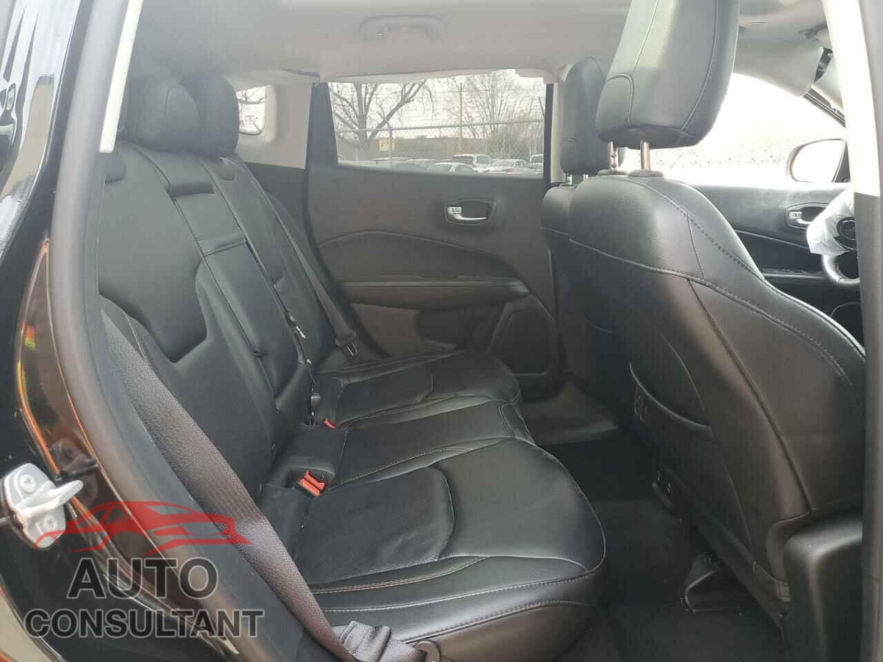 JEEP COMPASS 2018 - 3C4NJDCB2JT320545
