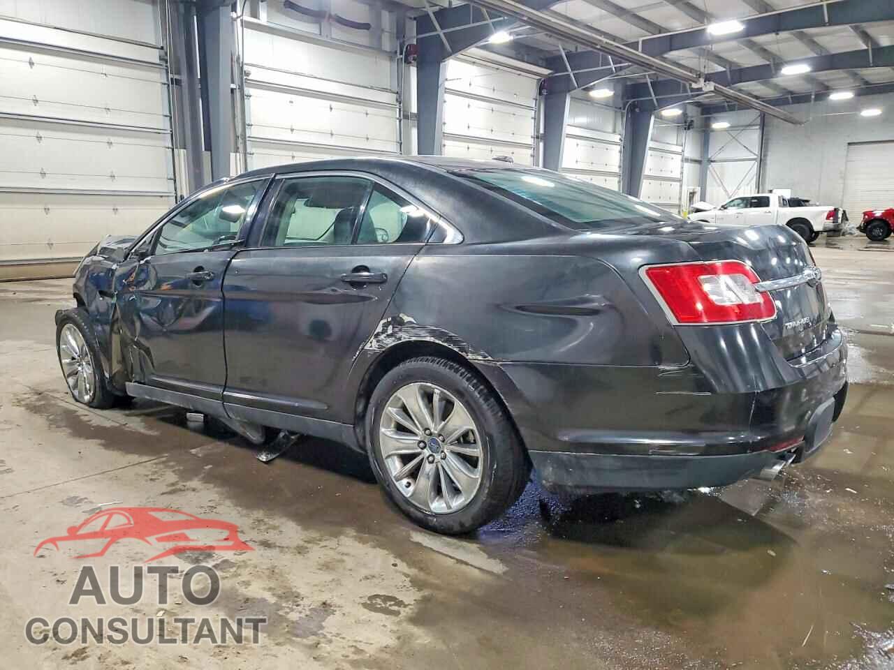 FORD TAURUS 2010 - 1FAHP2FW8AG133397