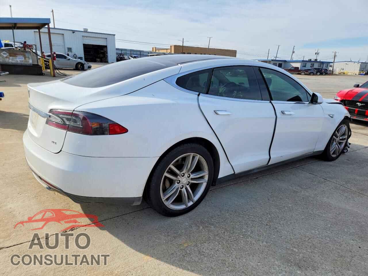 TESLA MODEL S 2014 - 5YJSA1H14EFP30446