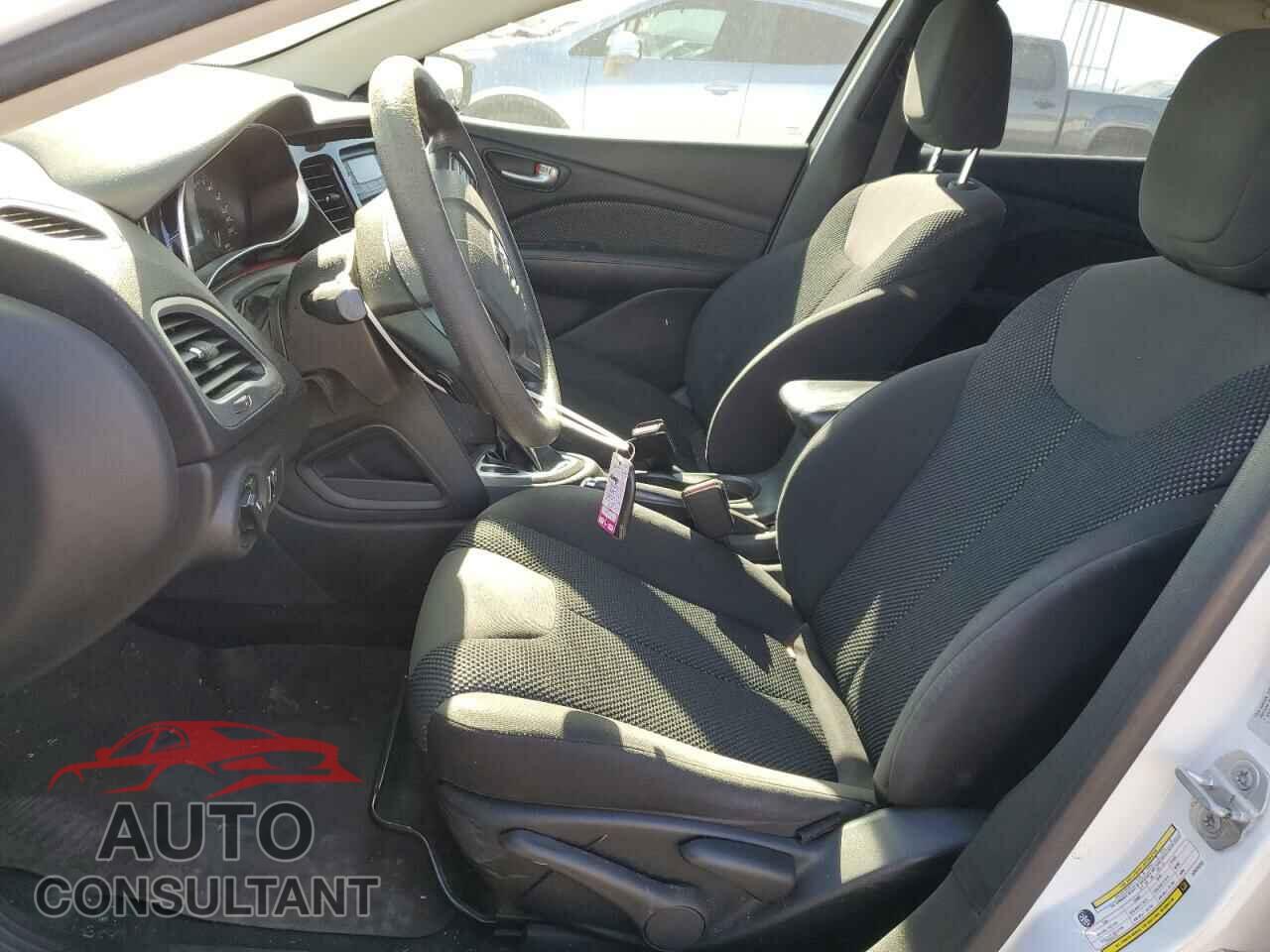 DODGE DART 2016 - 1C3CDFAA8GD530252
