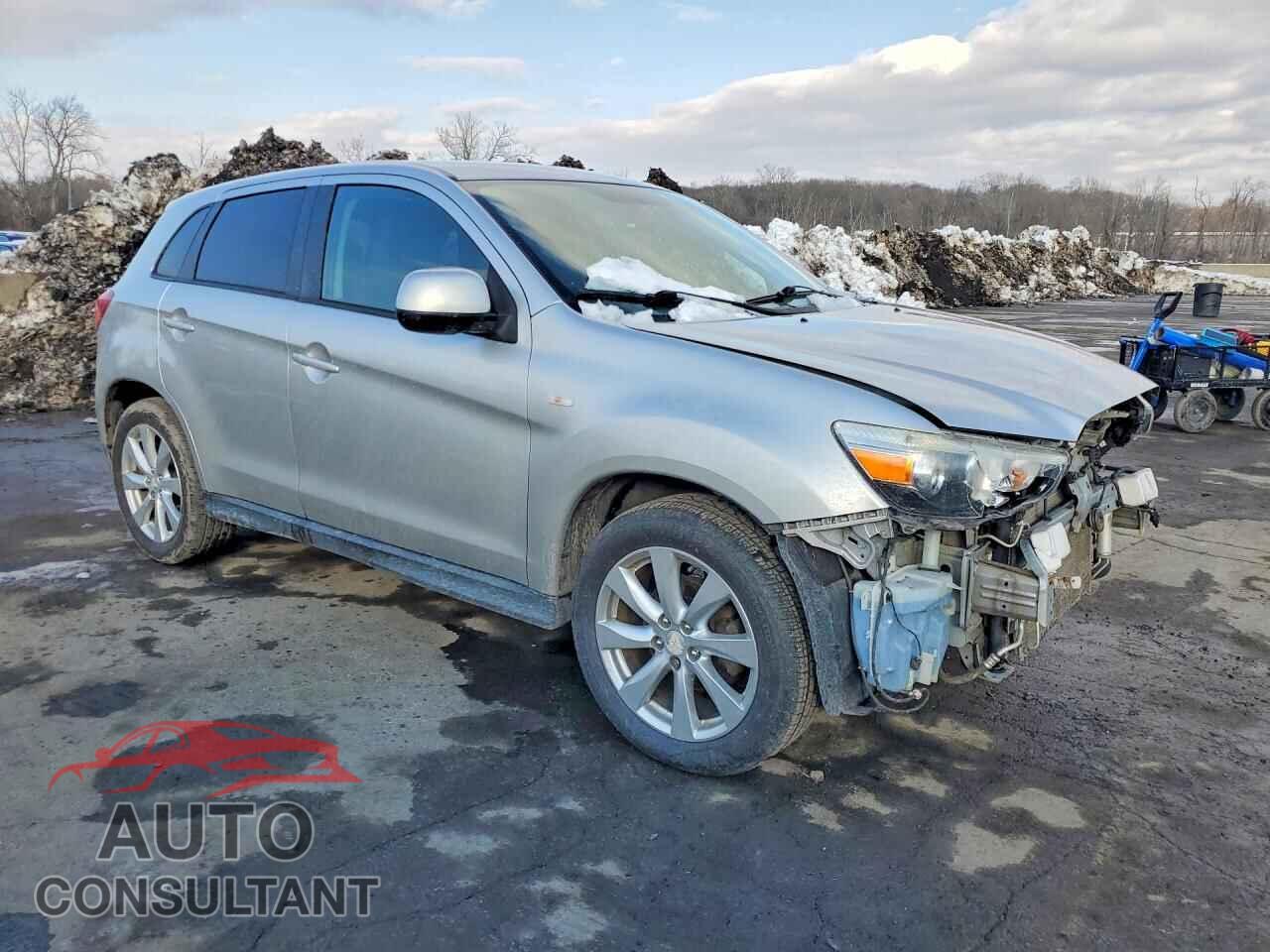 MITSUBISHI OUTLANDER 2015 - 4A4AR3AU8FE018411