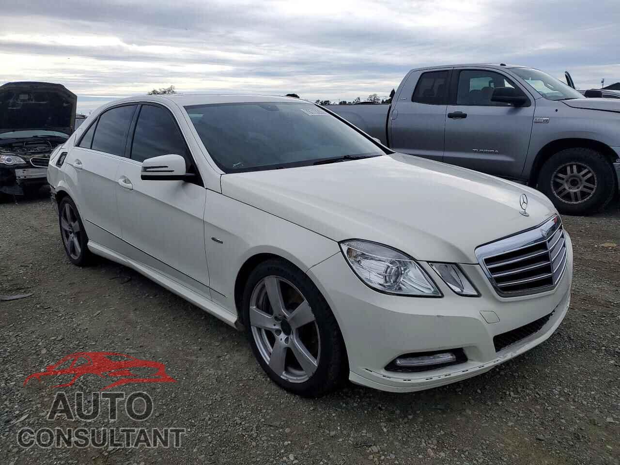 MERCEDES-BENZ E-CLASS 2012 - WDDHF5KB7CA555660