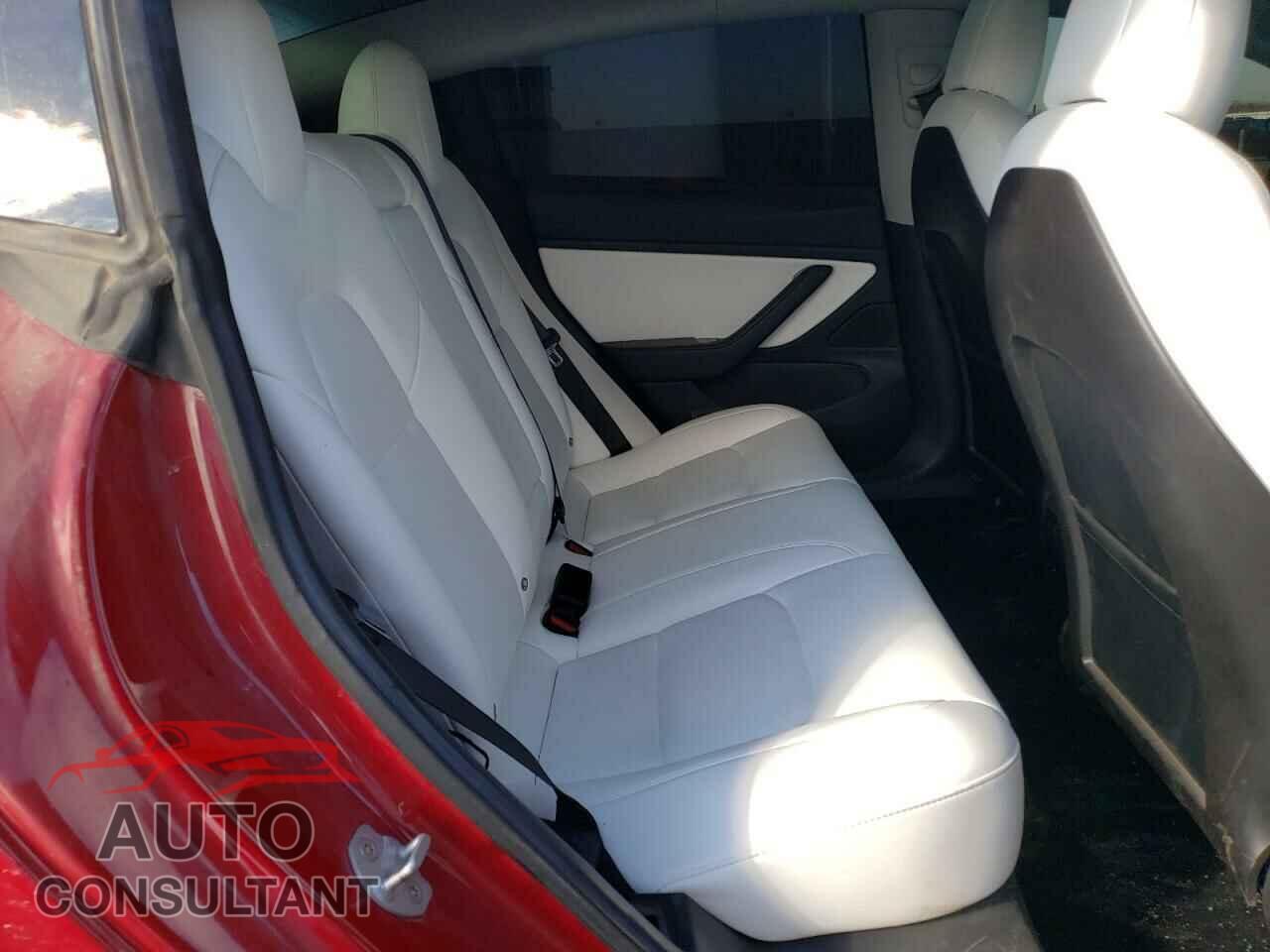 TESLA MODEL 3 2018 - 5YJ3E1EB6JF055375