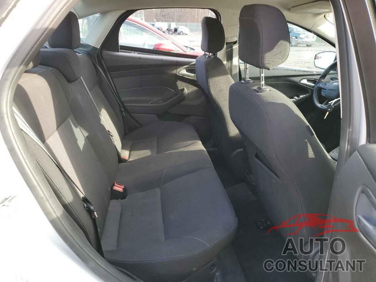 FORD FOCUS 2018 - 1FADP3FE0JL264455