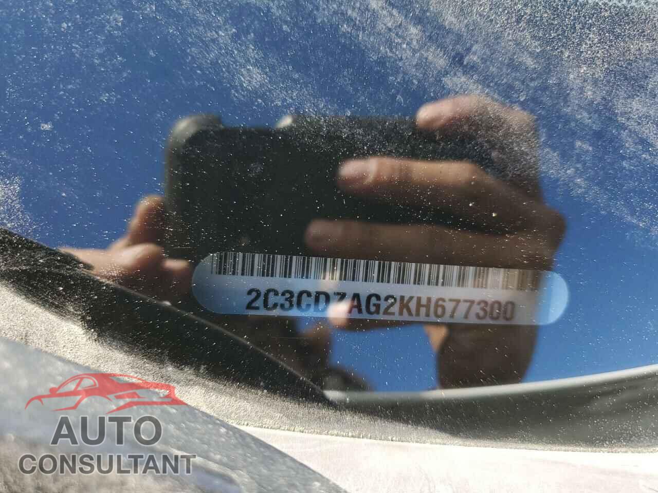 DODGE CHALLENGER 2019 - 2C3CDZAG2KH677300